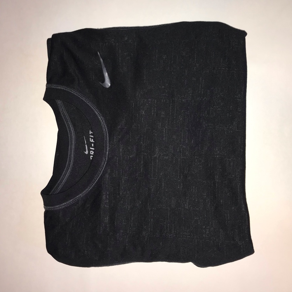 Men’s S Nike Dri-Fit Tee